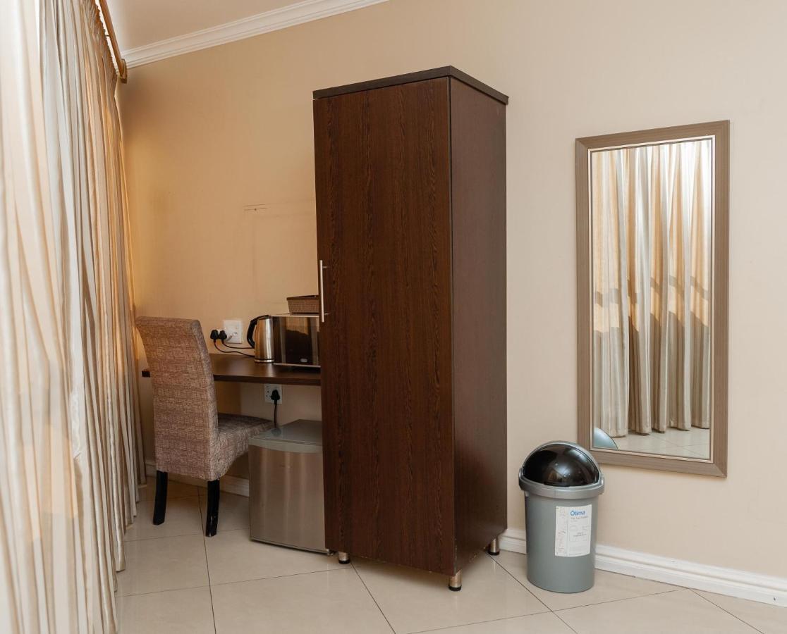Bayside Hotel 100 Pixley Kaseme Street Durban Exterior photo